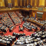 Riforme: tagliati 200 parlamentari alla camera e 115 al senato