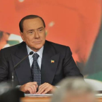 Silvio Berlusconi positivo al coronavirus, è a casa