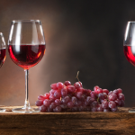 Covid: senza ristoranti 200 mln di litri di vino invenduti