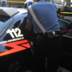 Tenta di forzare una macchina a Caserta, arrestato ucraino senza fissa dimora