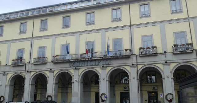 AVERSA. Bike sharing, compostaggio ed uso palestre scolastiche, approvati i regolamenti