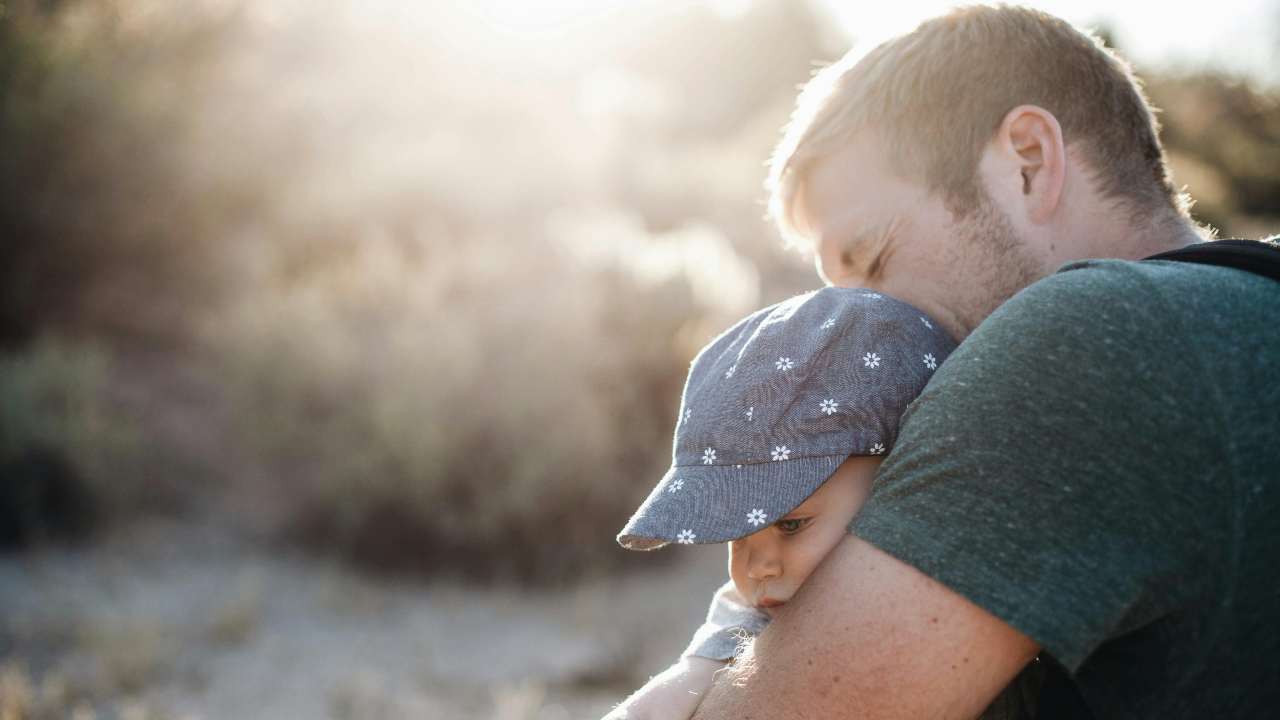 Stop congedo parentale: all’uomo non è concesso più nulla | Non potrai stare vicino a tuo figlio