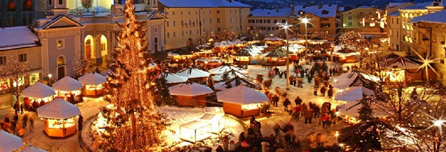 Il covid già tocca il Natale, a Trento e in Alto Adige annullati i tradizionali mercatini