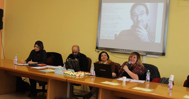 uona la prima al Siani di Aversa: la poesia e i giovani protagonisti di una splendida iniziativa