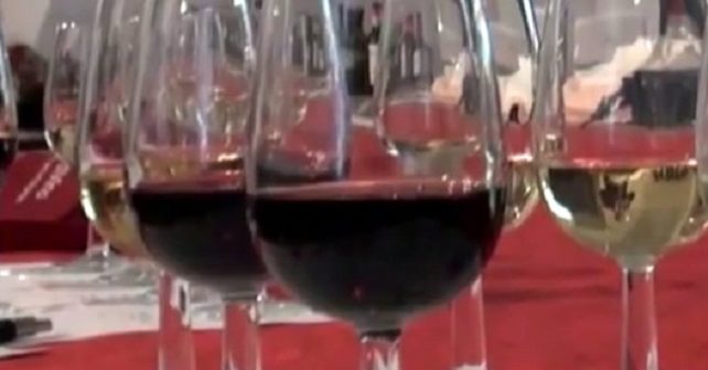 La Ue autorizza a mettere l’acqua nel vino
