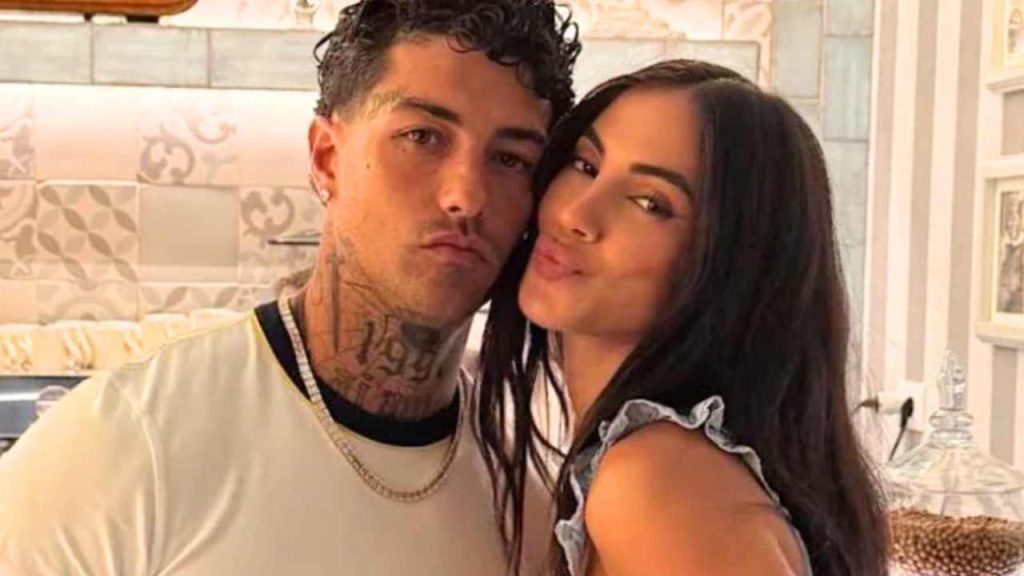 Tony Effe e Giulia De Lellis, è già finita: il cantante ha occhi solo per lei | Ecco svelato il suo nuovo amore