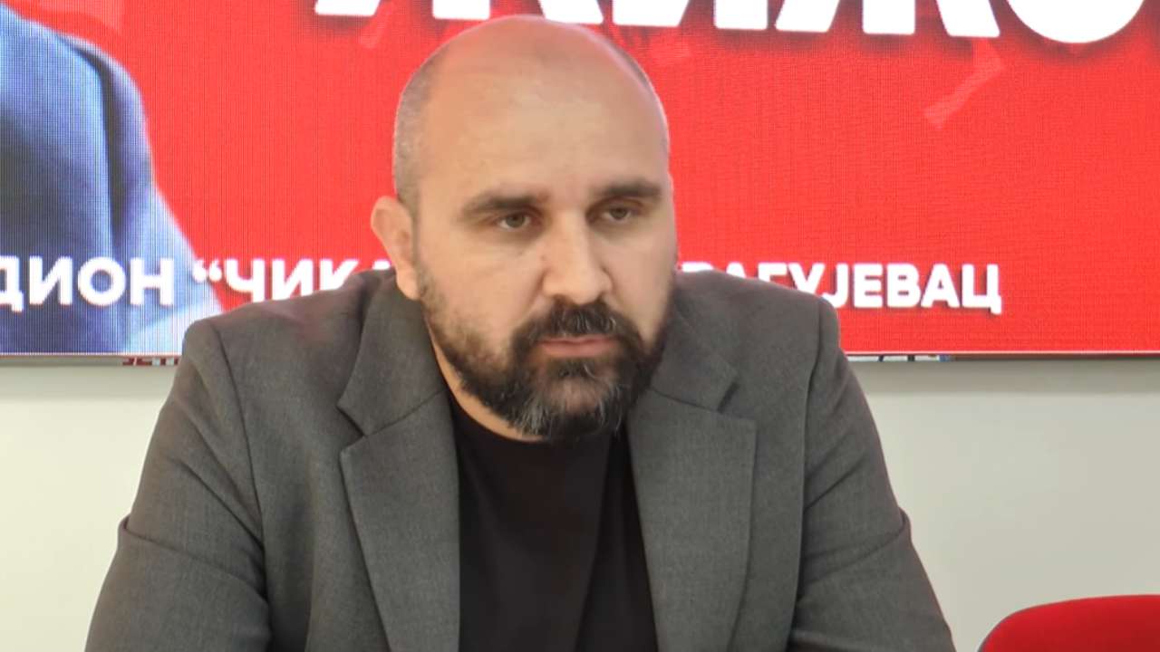 Radnicki, tragedia durante match di campionato | Zizovic colto da infarto: niente da fare per il tecnico